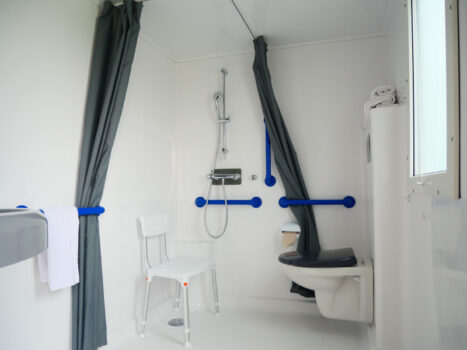 Salle de bain PMR