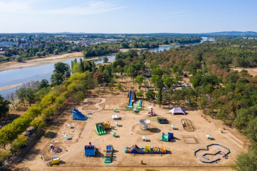 parc de loisirs enfants à côté du camping